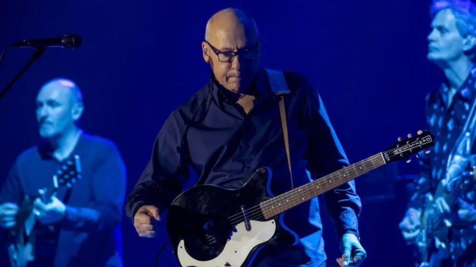 Could a Dire Straits Reunion Happen? Mark Knopfler Explains His Position |  Ultimate Guitar