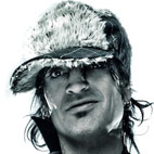 Tommy Lee Says Rihanna Is 'Amazing' | Ultimate Guitar