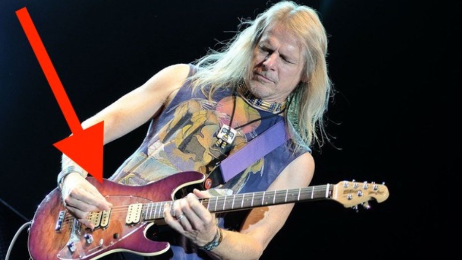 www.ultimate-guitar.com