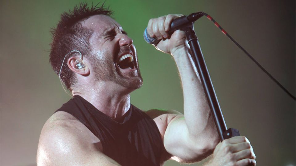 nine inch nails first tour