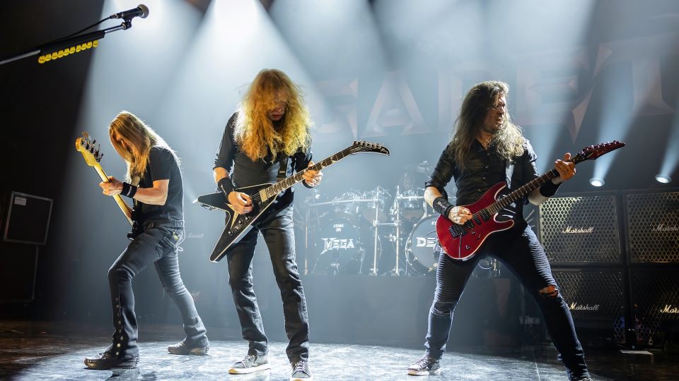 Watch: Megadeth Perform New Song 'We'll Be Back' Live for the First Time |  Ultimate Guitar