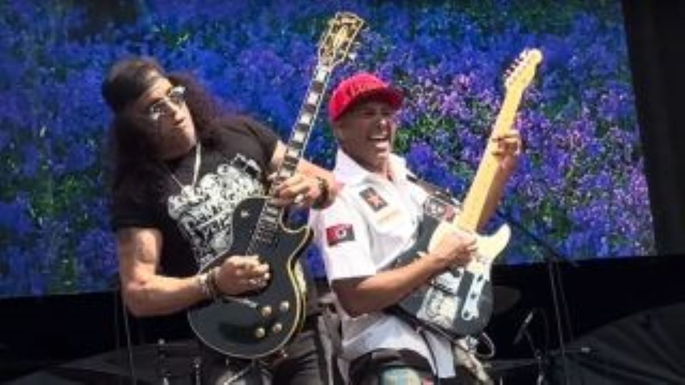 Slash discusses working virtually with Tom Morello for their guitar battle  track, Interstate 80