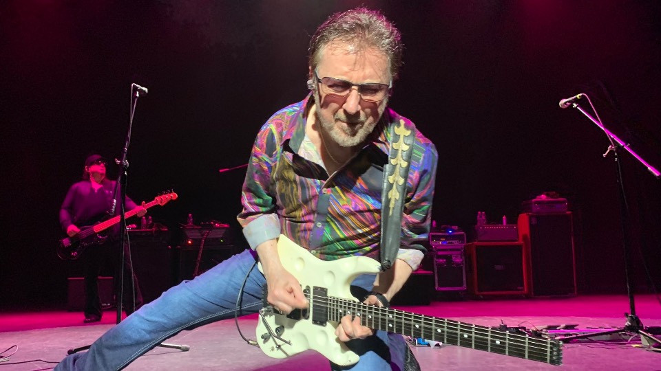 Buck Dharma Says Sustain on Solid-Body Guitars Isn't That Important ...