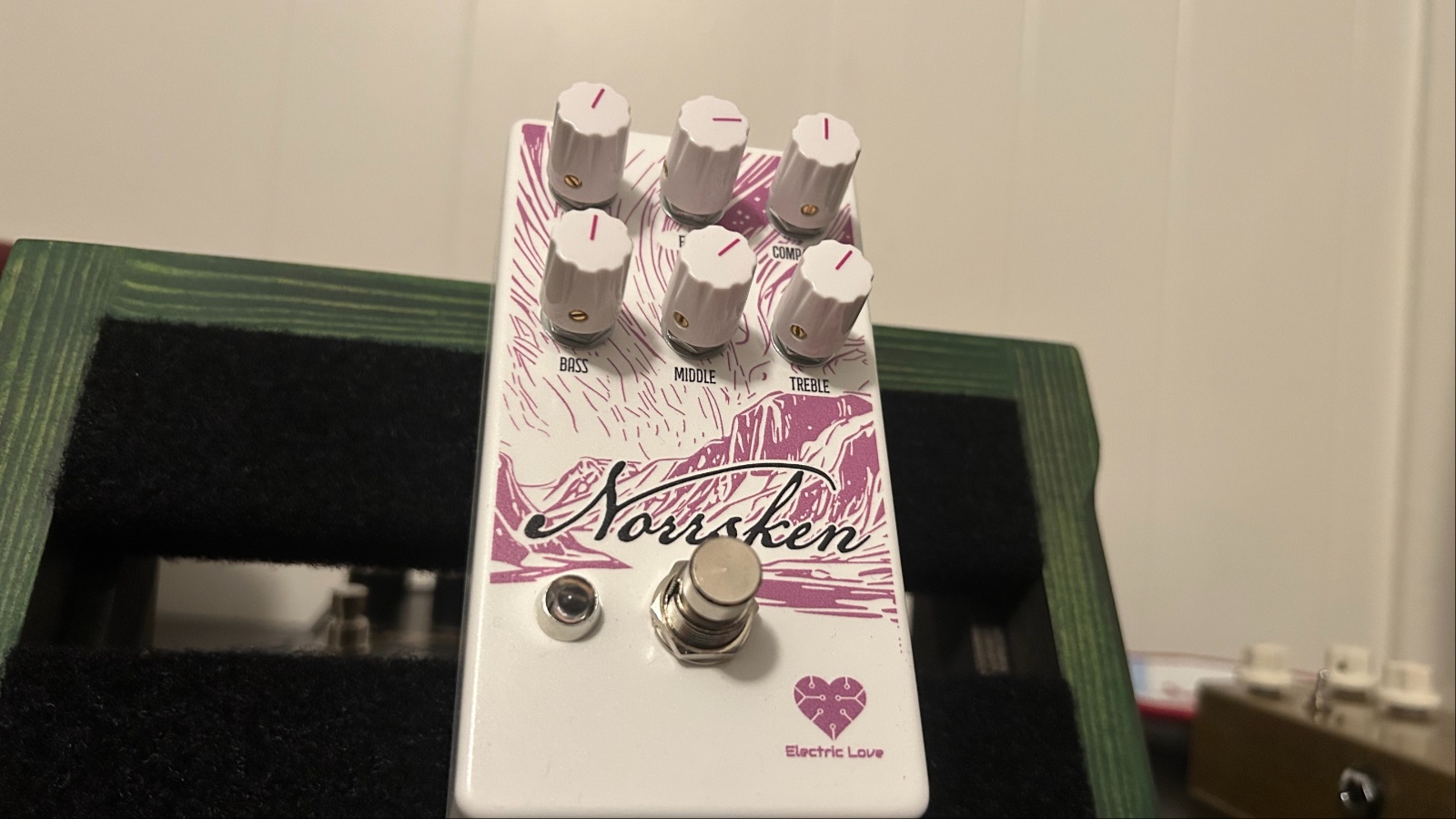 ギター Electric Love fx NORRSKEN 171747_0_wide_ver1729766739.jpg