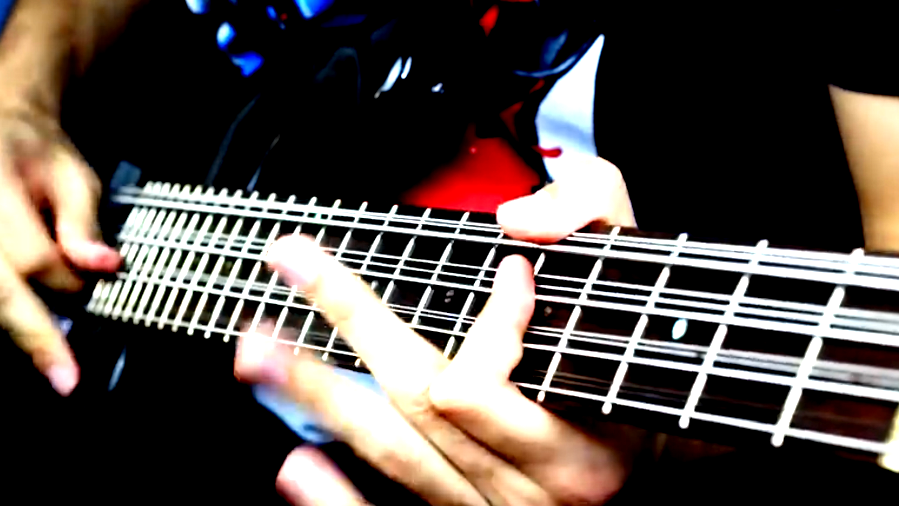 Experiment Here's What You Get When You Put 12 Strings on a 4String