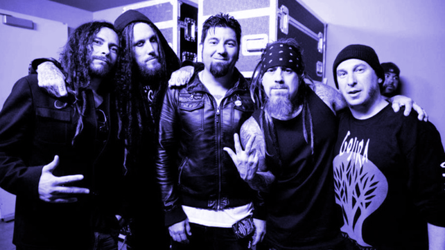 Deftones Why We Refuse To Tour With Korn Why We Turned Down Numerous Tours With Them Music News Ultimate Guitar Com