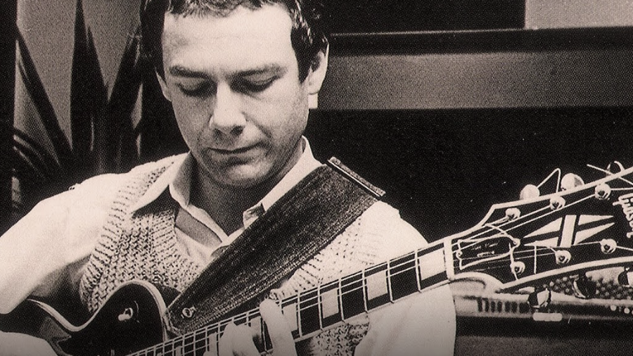Expand Your Guitar Mind This Is the Tuning King Crimson's Robert Fripp
