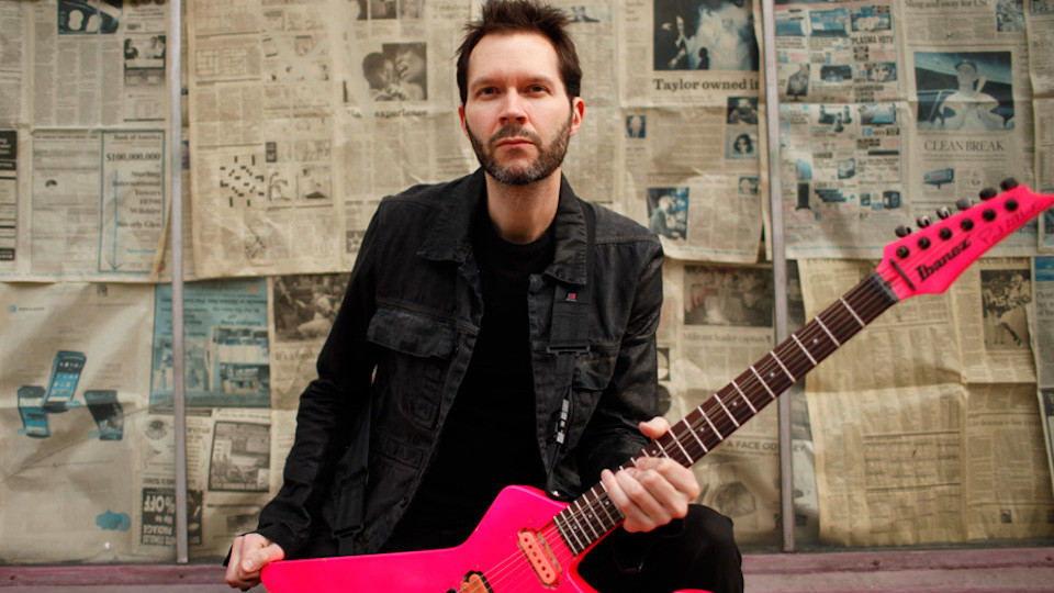 Paul Gilbert: The Guitar Solo on New Mr. Big Album I'm Most