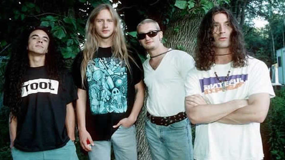 Jerry Cantrell: 1995's 'Alice in Chains' Is the Sound of a Band Falling  Apart | Music News @ Ultimate-Guitar.Com