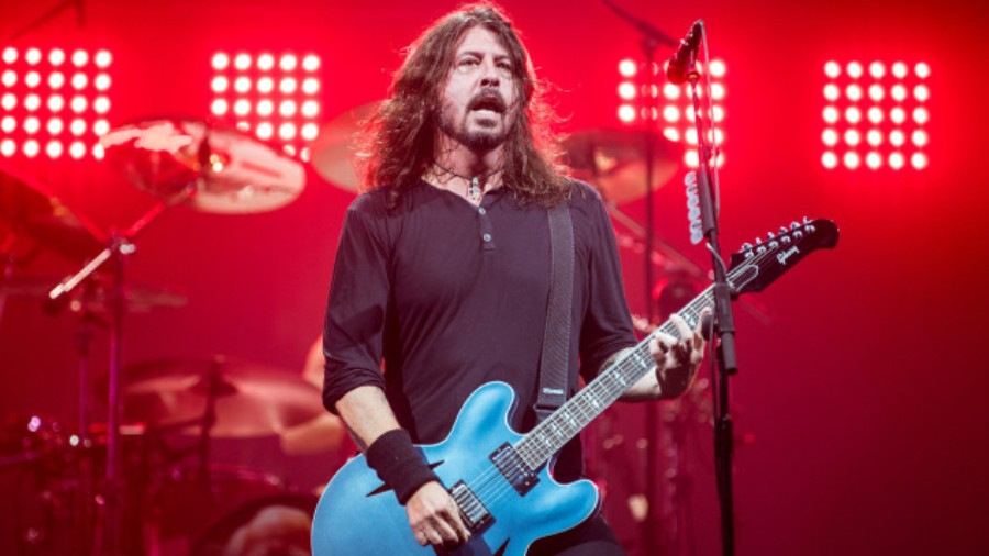 Foo Fighters' Dave Grohl Says He Had Big Problem With Watching Footage ...