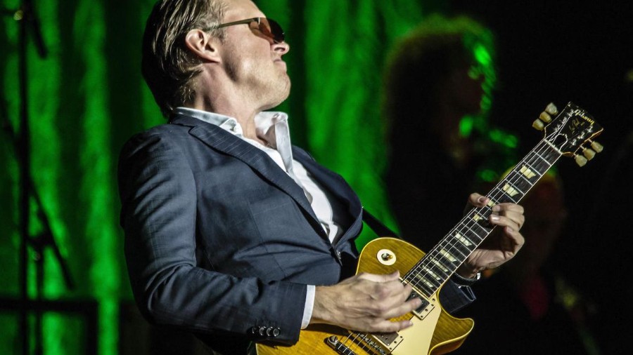 Joe Bonamassa Reveals How Many Classic Gibson Les Pauls He Owns