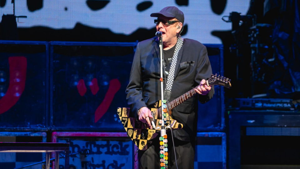 5 More Musicians Who Did Not Use Guitar Pedals Ultimate Guitar