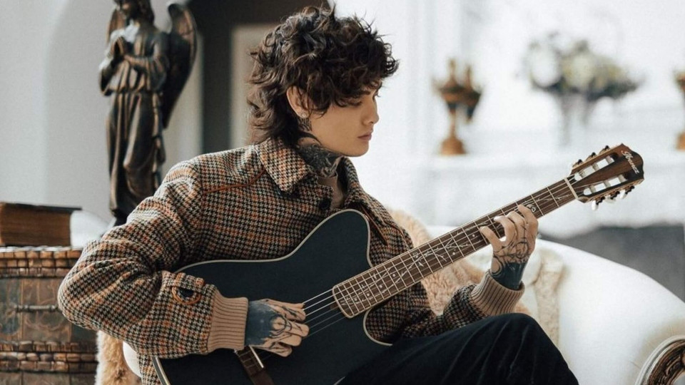 Polyphia s Tim Henson Explains Why Ibanez Was Hesitant to Make Nylon String Signature Guitar What He Did to Persuade Them Ultimate Guitar