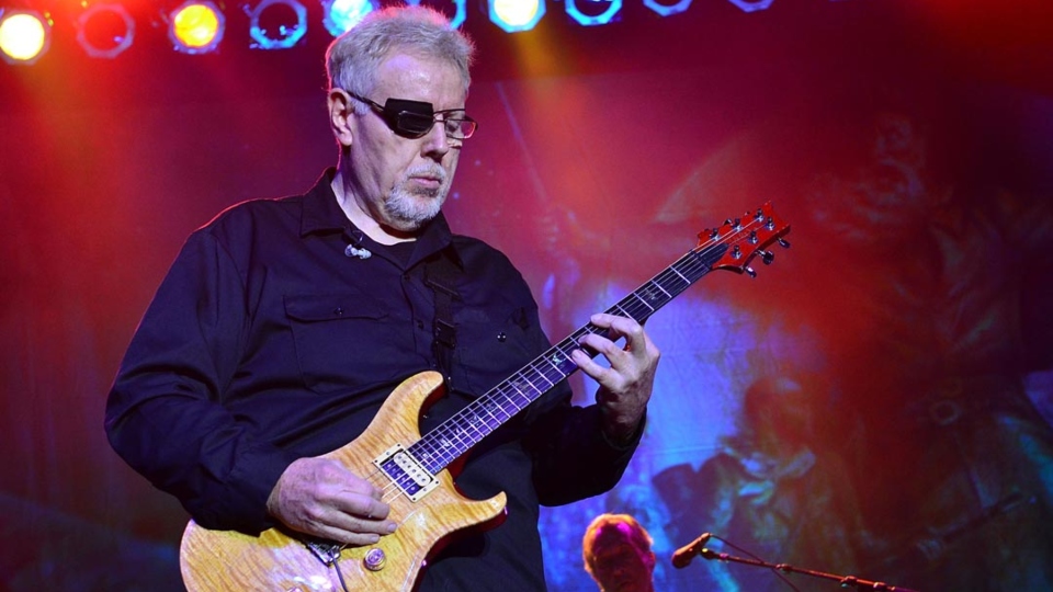 Kansas Guitarist Explains Why Was Never a Strat Guy, Reveals Why His