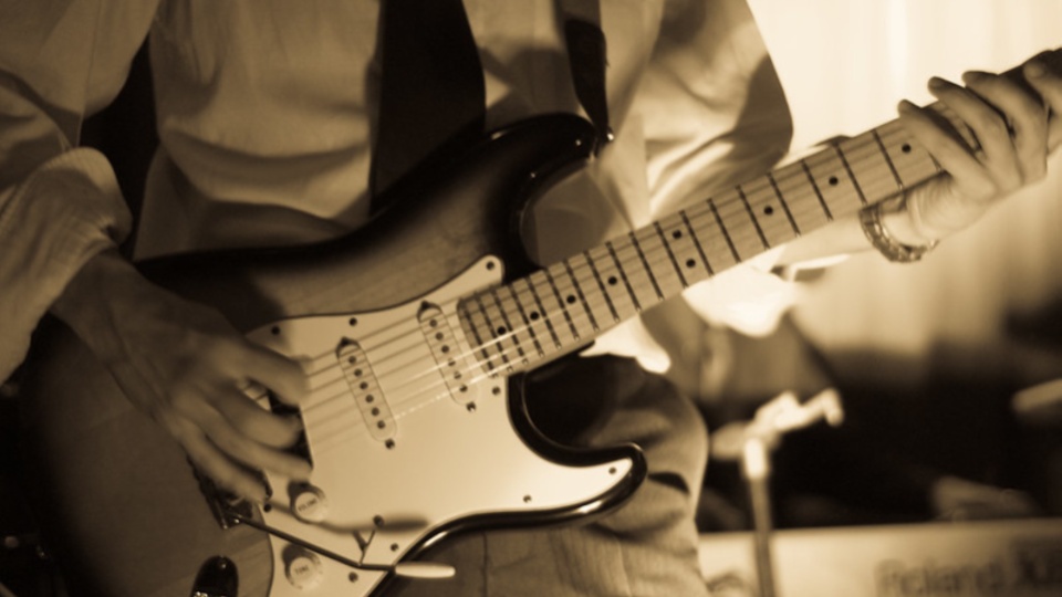 5 Songs That Perfectly Show Off the Fender Stratocaster Sound