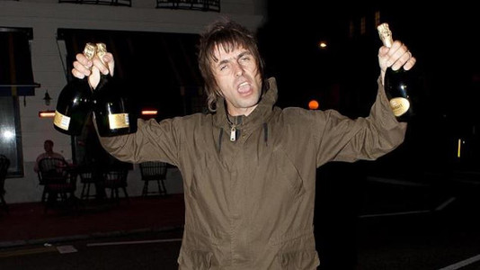 Liam Gallagher Claims He'd Rather 'Eat S**t' Than Listen To U2 Liam Gallagher Claims He'd Rather 'Eat S**t' Than Listen To U2