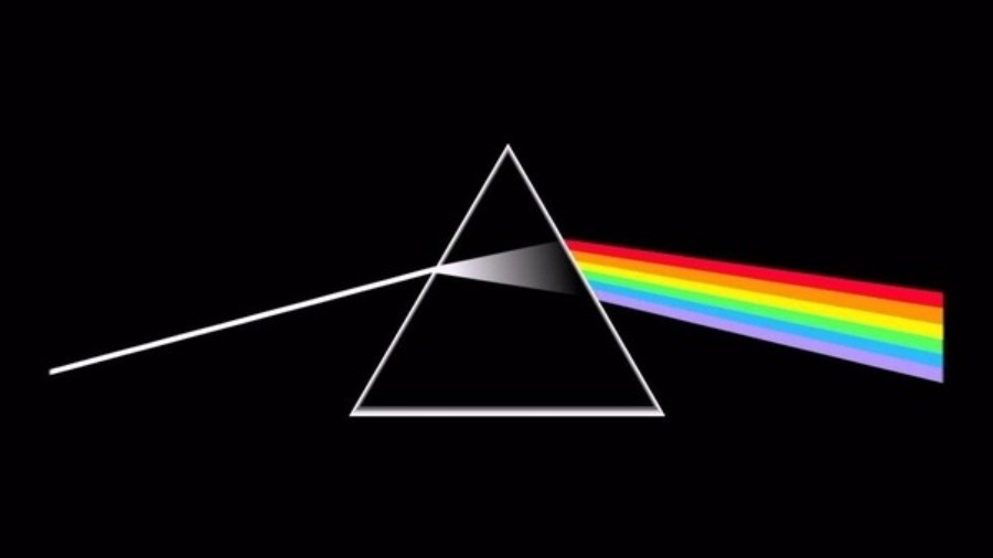 which band released the iconic album dark side of the moon