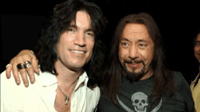 Tommy Thayer on Replacing Ace Frehley in KISS: 'It's Kind Of a No-Win  Situation' | Ultimate Guitar